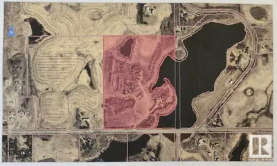 Interior photo 3 of 1730 ELLERSLIE RD SW