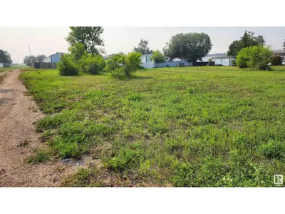 Interior photo 3 of 5002 55 ST