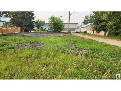 Interior photo 3 of 5113 52 AV