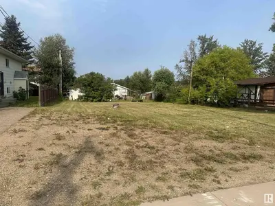 Interior photo 1 of 5312 57 ST