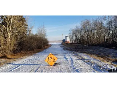 Interior photo 2 of 4-22-54- 21-SW