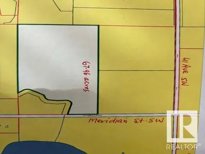 Interior photo 1 of 4510 MERIDIAN ST SW