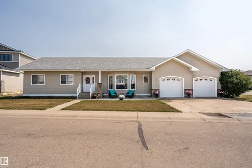 3813 45 avenue, Bonnyville Town - $449,900