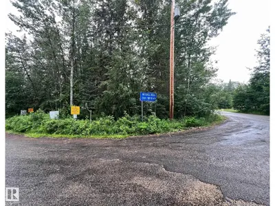 Interior photo 2 of 2130 2001 Twp Rd 474