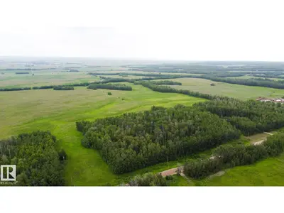 Interior photo 4 of 553XX Range Road 201