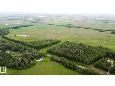 Interior photo 3 of 553XX Range Road 201