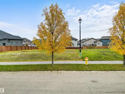 Interior photo 1 of 4113 43 Street