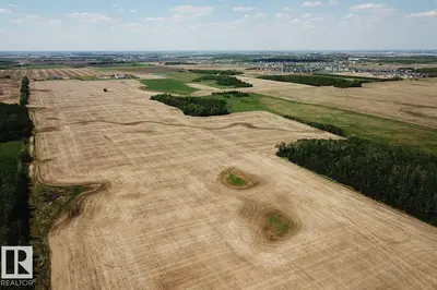 Interior photo 2 of W4 R24 T49 S18 SE