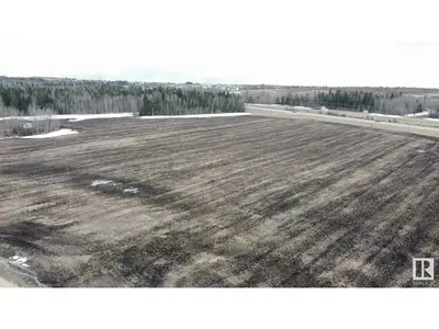 Interior photo 4 of HWY 22 (SW-21-49-7-W5)