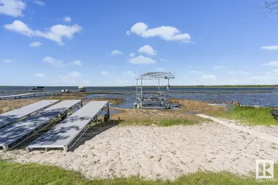 Interior photo 2 of 47 Grosbeak CR