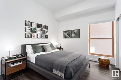 Interior photo 1 of 10141 124 ST NW