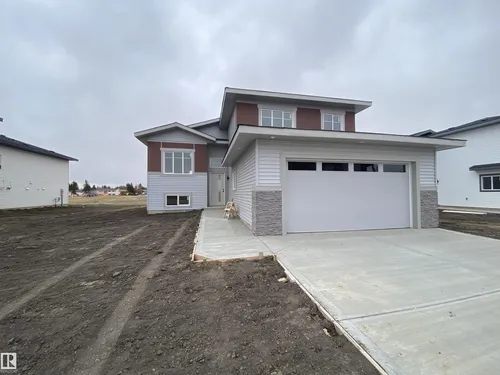 5413 60 AV, Vegreville - $434,999