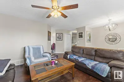 Interior photo 4 of 5427 56 ST