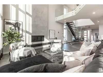 Interior photo 3 of 15807 30 AV SW SW