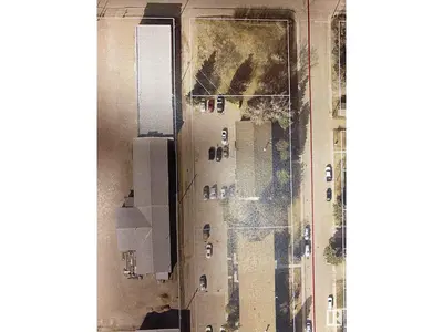 Interior photo 2 of 4019 47 ST