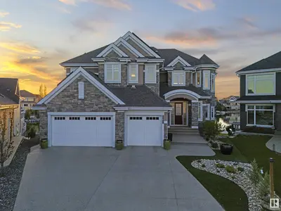 Interior photo 1 of 8948 20 AV SW