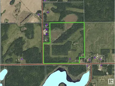 Interior photo 2 of 41226 TWP Rd 630