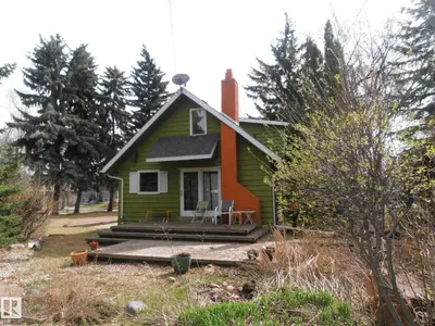 Interior photo 3 of 3830 112 AV NW