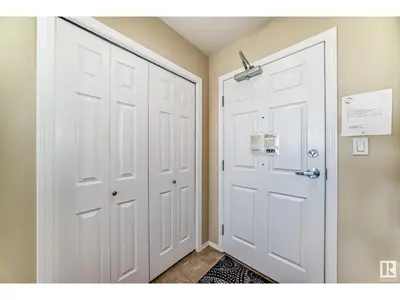 Interior photo 4 of #321 8802 SOUTHFORT