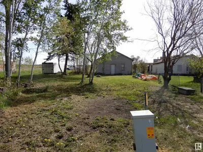 Interior photo 1 of 5004 50 street