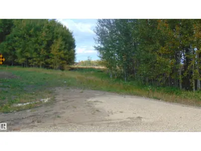 Interior photo 4 of #14 243060 Twp 470