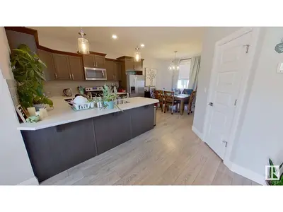 Interior photo 3 of 3632 8 AV SW