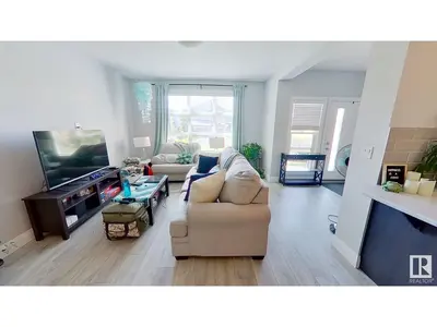 Interior photo 1 of 3632 8 AV SW