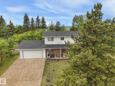 Interior photo 3 of 4150 195 AV NW