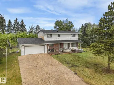 Interior photo 4 of 4150 195 AV NW