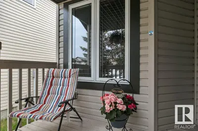 Interior photo 2 of 628 FOXTAIL LN