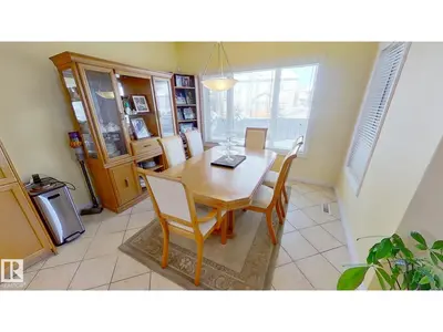 Interior photo 4 of 1604 BLACKMORE CO SW