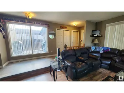 Interior photo 4 of 5101 58 AV