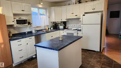 Interior photo 3 of 5122 59 AV