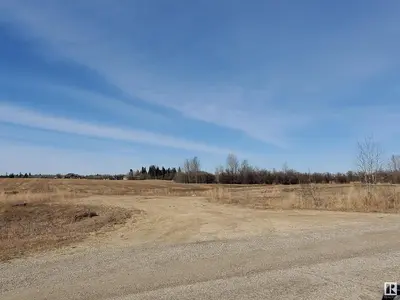 Interior photo 2 of 51108 Rge Road 265