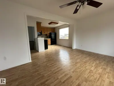 Interior photo 3 of 4505 52 ST