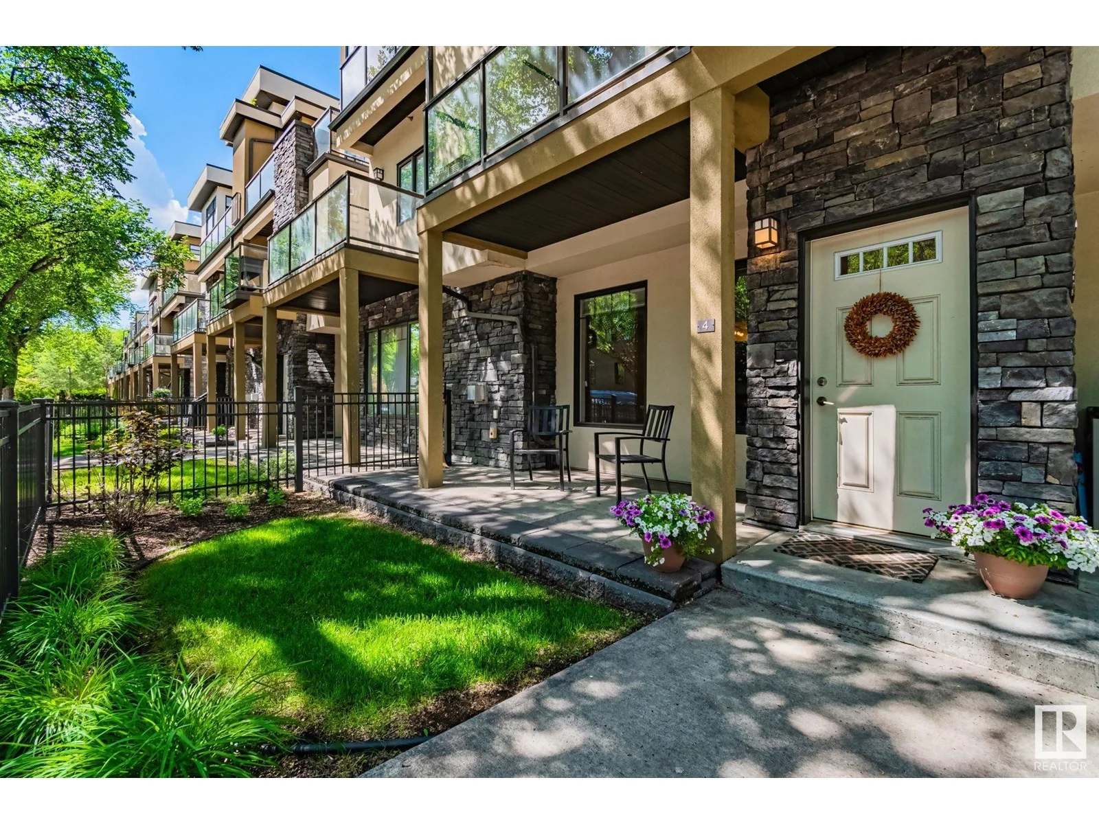 #4 11518 76 AV NW, Edmonton - 2 bedroom Apartment for sale