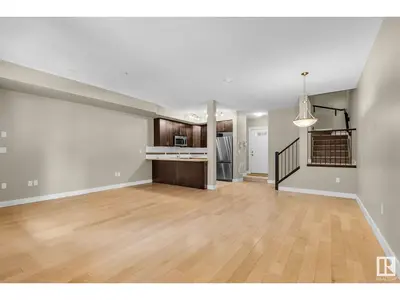 Interior photo 4 of #4 11518 76 AV NW