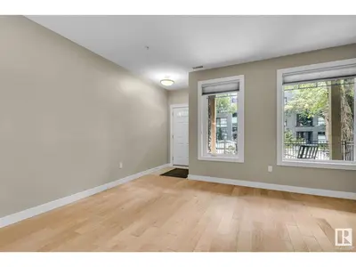 Interior photo 2 of #4 11518 76 AV NW