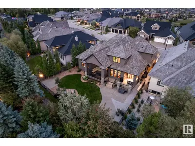 Interior photo 2 of 2767 Wheaton DR NW