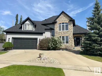 Interior photo 1 of 6004 32 AV