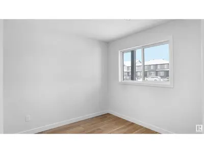 Interior photo 2 of 118 COPPERHAVEN DR