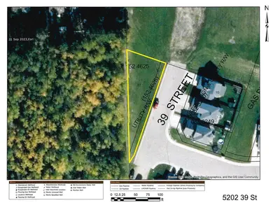 Interior photo 1 of 5202 39 ST