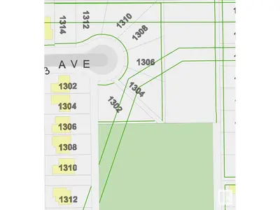 Interior photo 1 of 1306 13 AV