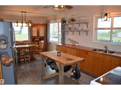 Interior photo 4 of 14123 Twp Rd 404