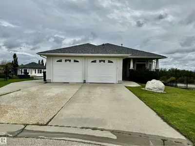 Interior photo 1 of 3806 44A AV
