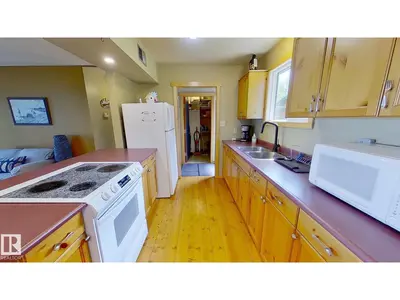 Interior photo 4 of 8 Lake AV