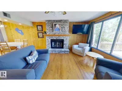 Interior photo 2 of 8 Lake AV