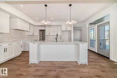 Interior photo 4 of 1365 AINSLIE WD SW