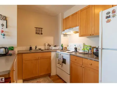 Interior photo 3 of #805 9730 106 ST NW