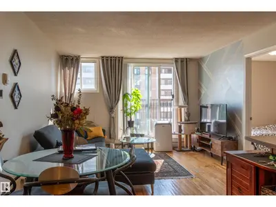 Interior photo 2 of #805 9730 106 ST NW